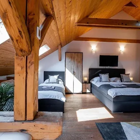 New York Vintage Industrial Style Apartment Kosice